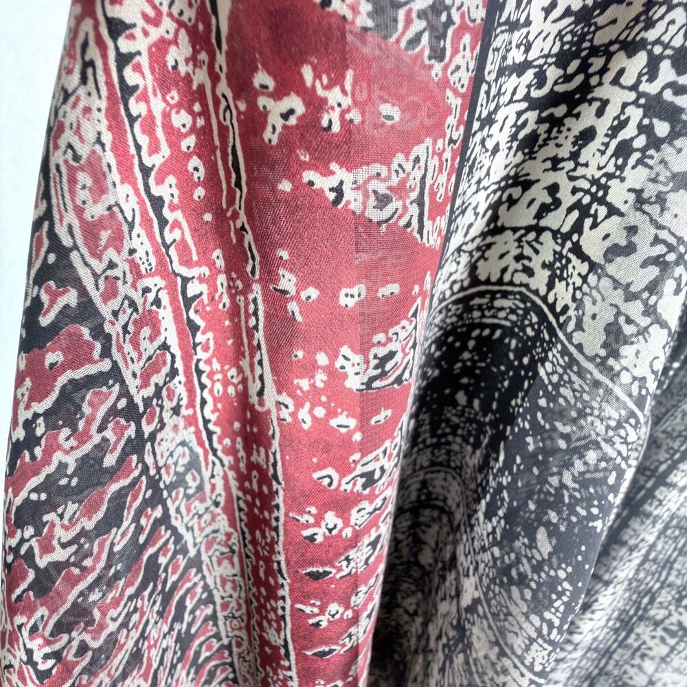 max edition sm black ivory red border print fit & flare knee length cap sleeve - Picture 8 of 9